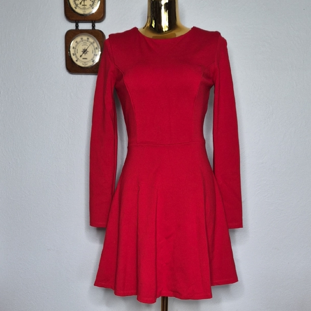 Elegant Red Long Sleeve Dress